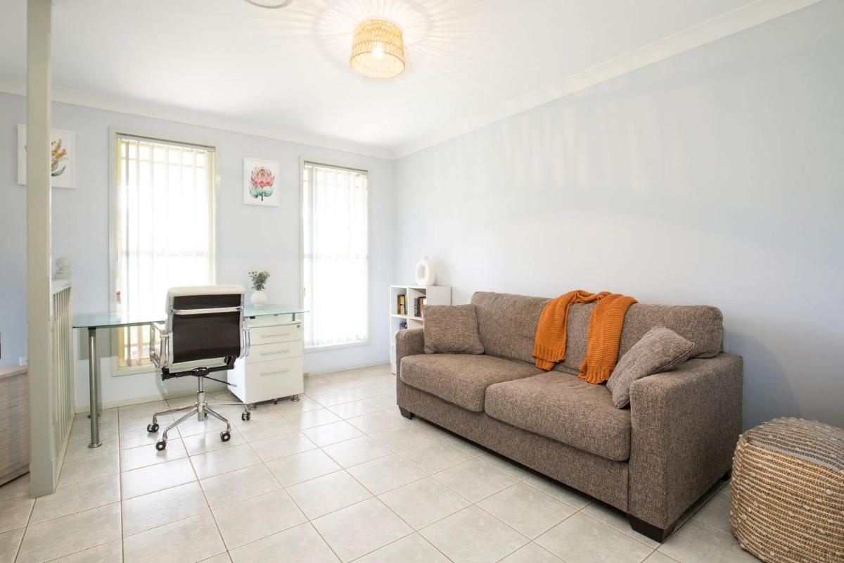 Wander Inn Pet Friendly 15 Mins Walk to Beach - Housity