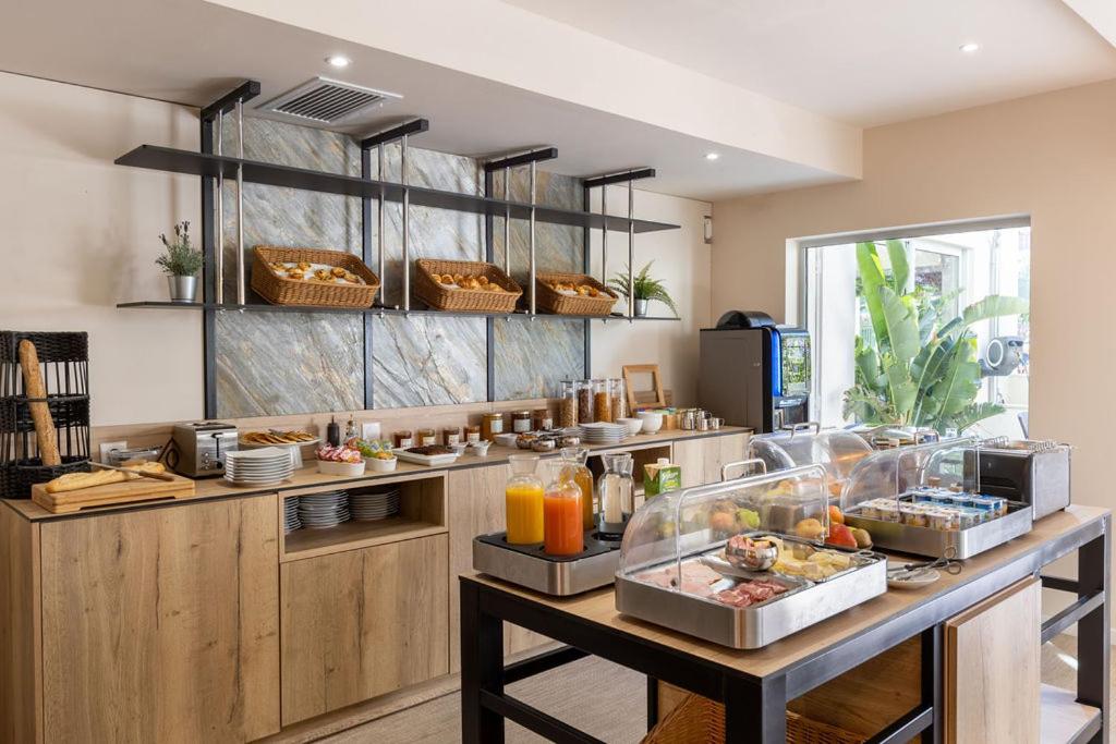 Nourriture dans l'hôtel ou à proximité
