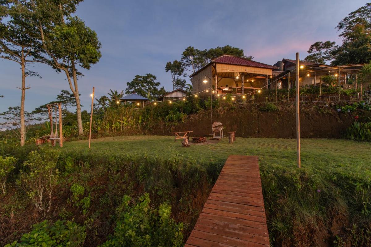 Alam Kita Glamping & Plantation - Housity