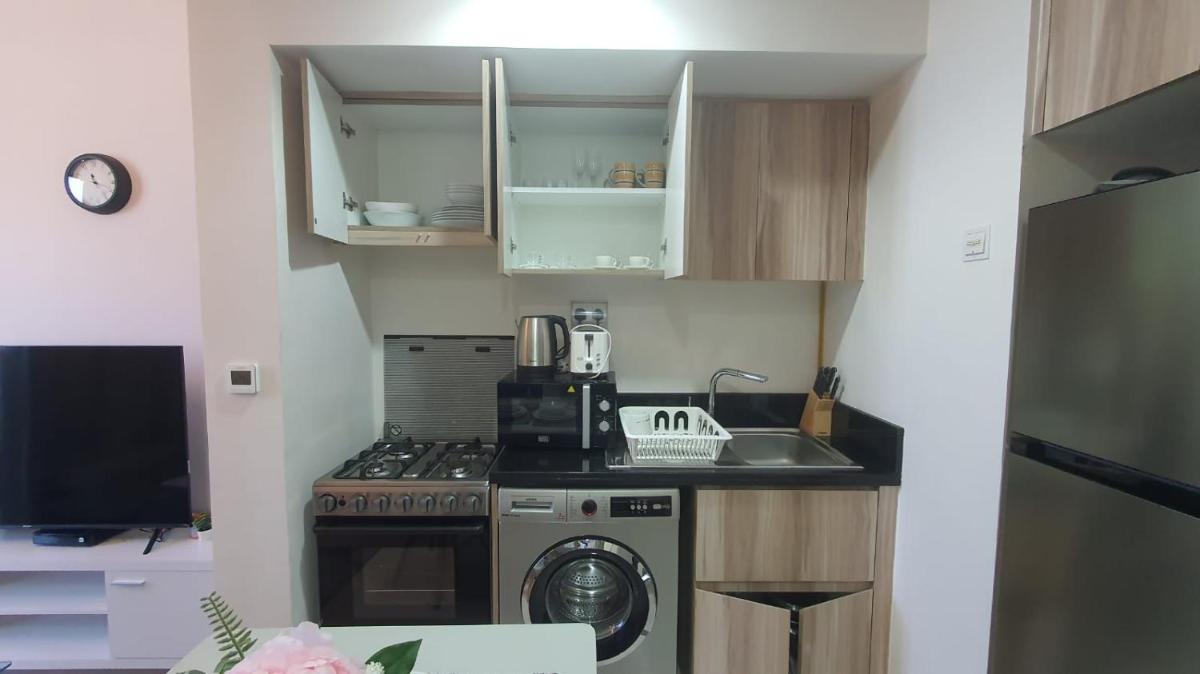 Suitetrails - Fully-furnished 1 Bedroom Apartment