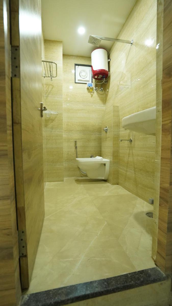 Hotel Malhar - Housity