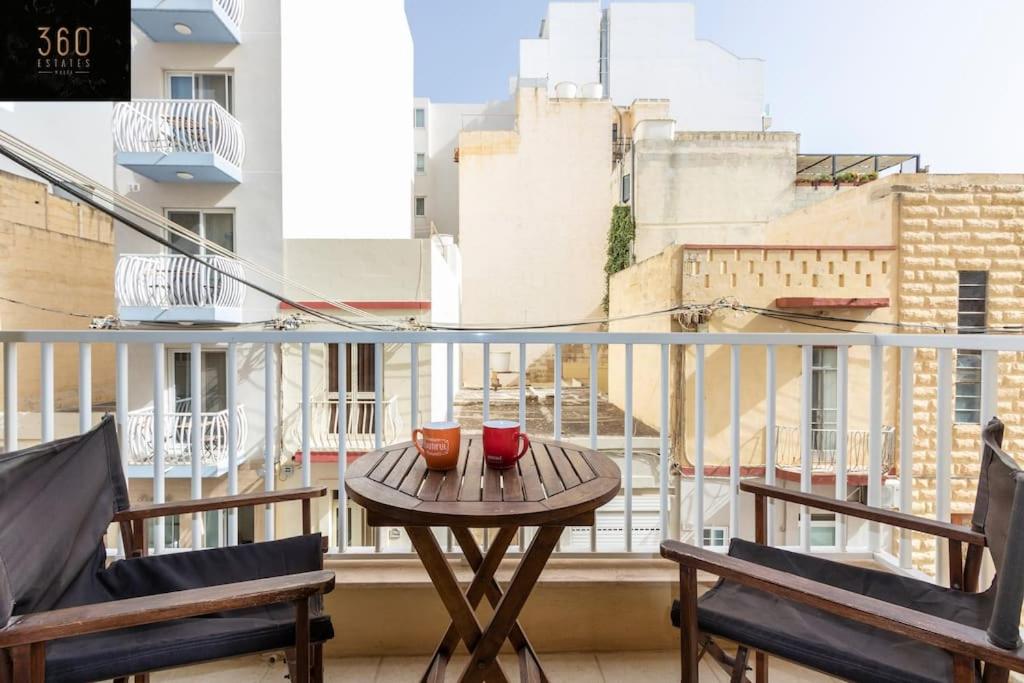 Beautiful, TOP NOTCH 1 BR APT just off the coast by 360 Estates - Housity