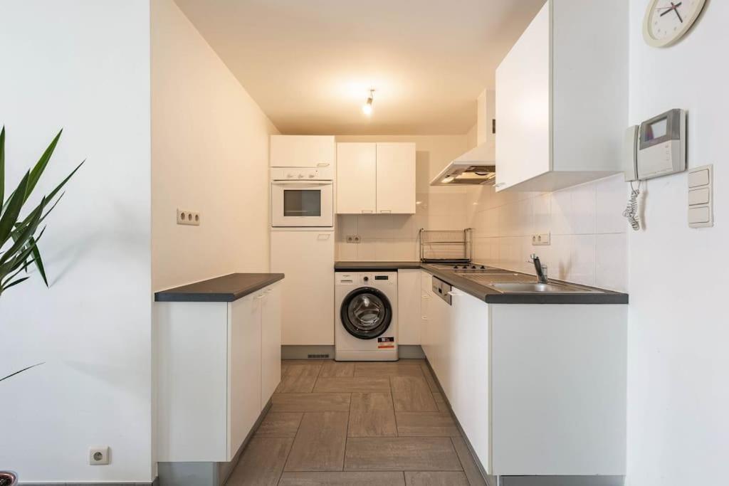 Beautiful 1BR/1BAR apartment in E.U. District - Housity