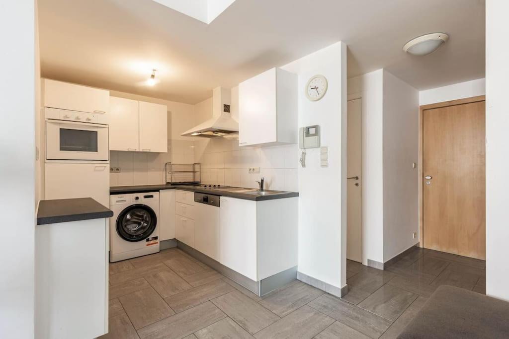 Beautiful 1BR/1BAR apartment in E.U. District - Housity