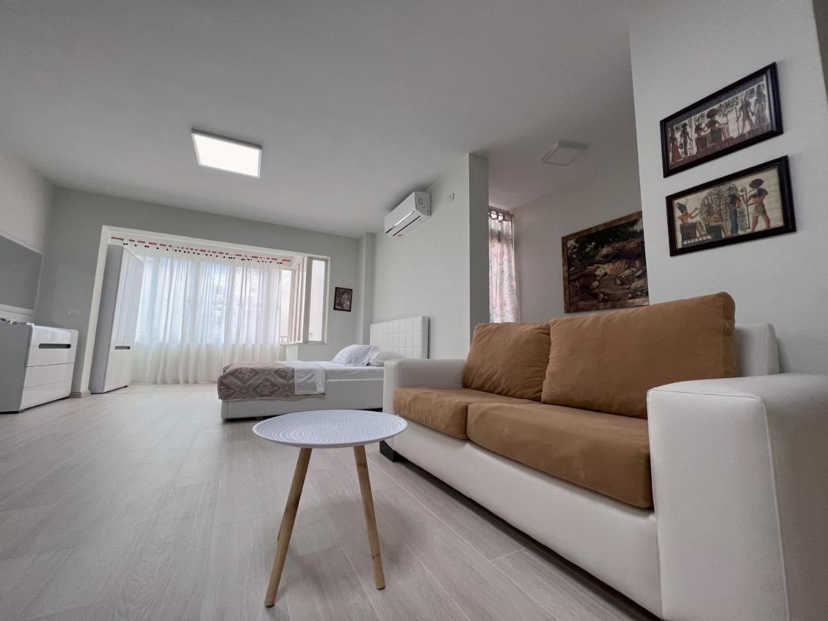 Home & Apartment In Tirana - Hizvo