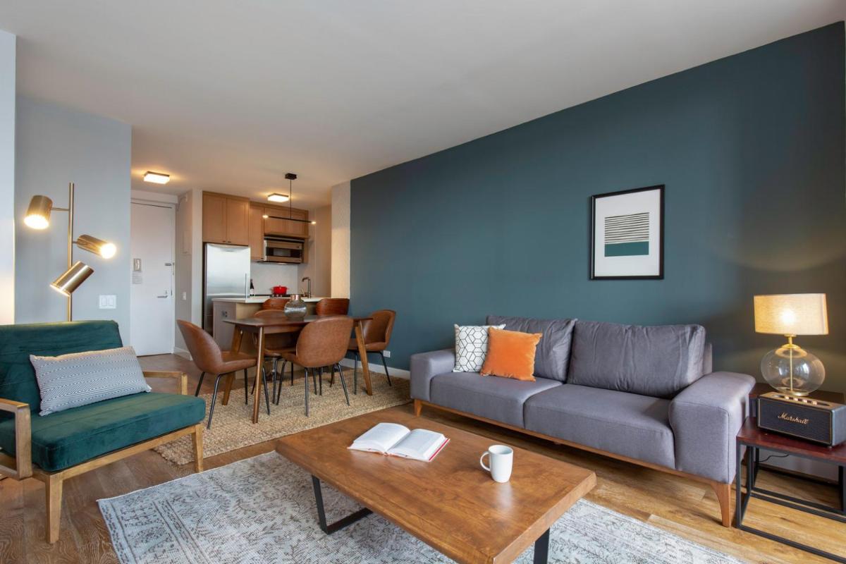 Hells Kitchen 1BR w Gym Doorman Lounge NYC-249 - Housity