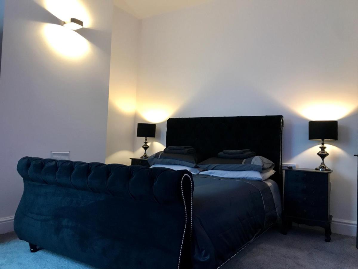 77 Park Road Apartments - Housity