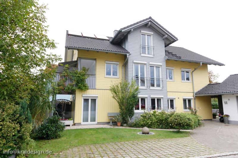 Sonnige Ferienwohnung, Rollstuhlgerecht, Hunde willkommen - Hizvo