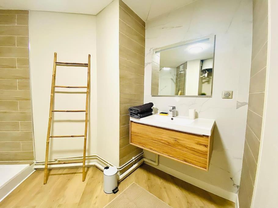 2 voyageurs - Confort et Charme - Housity