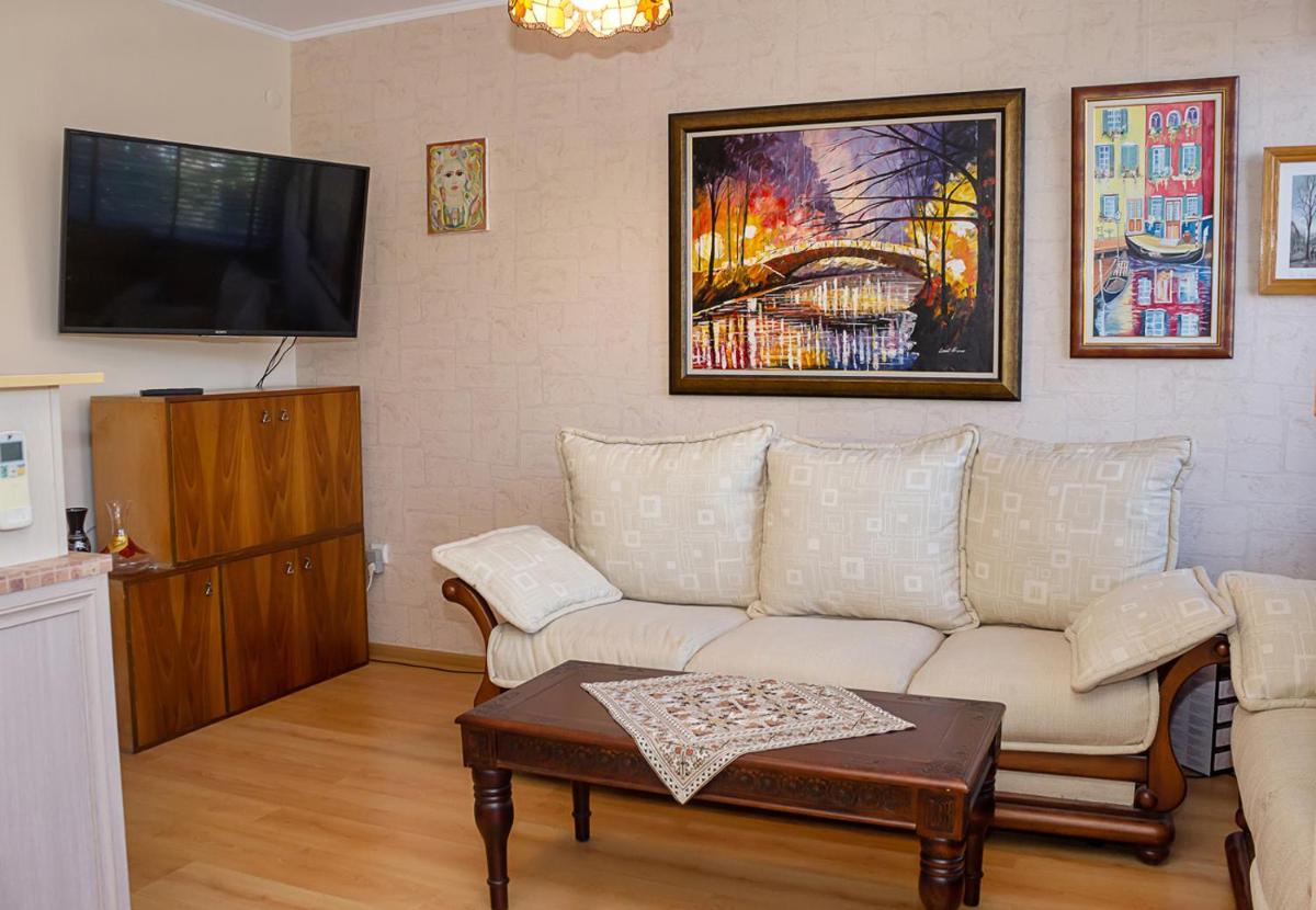 Suitetrails - Cozy 1BD Apartment with Free Parking in the Area