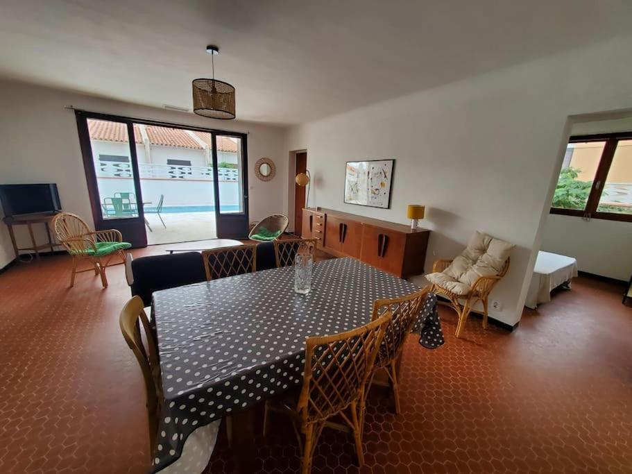 Maison Bord de mer, unique sur Port La Nouvelle - Housity