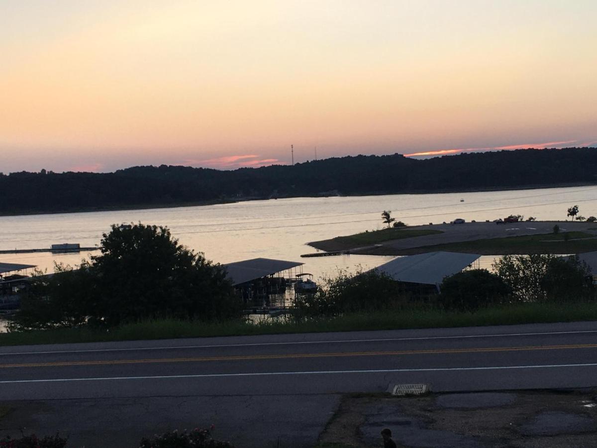 Lake Norfork Resort - Housity