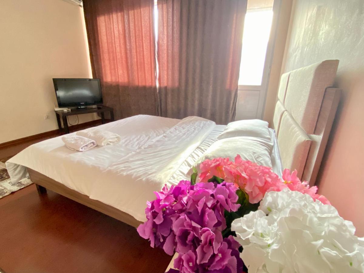 Apartment on New World - Housity