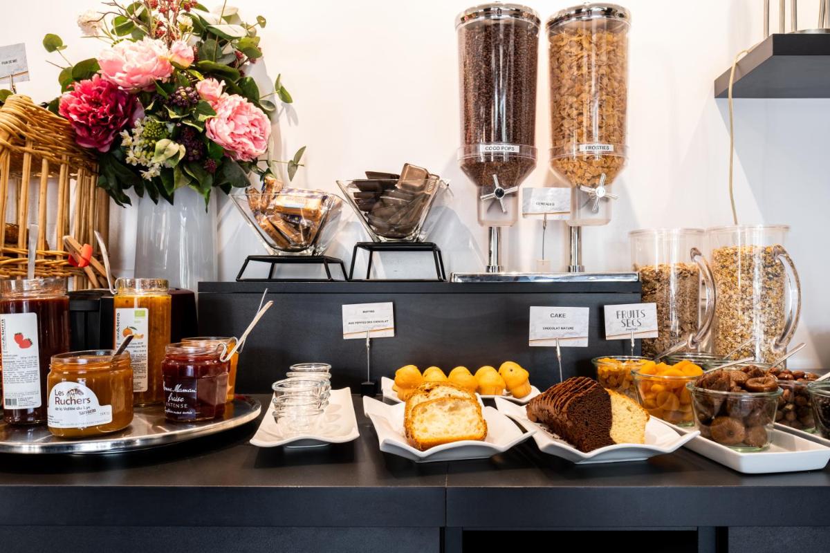 Nourriture dans l'hôtel ou à proximité