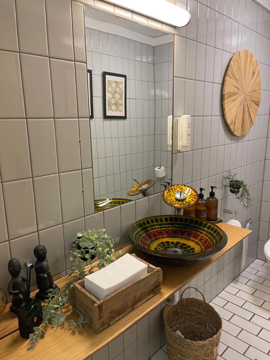 City Hotel Nattergalen - Housity