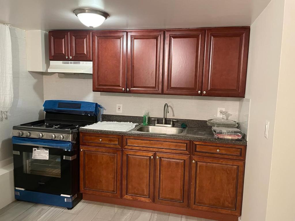 808 New Jersey Ave Brooklyn, NY 11207 - Housity