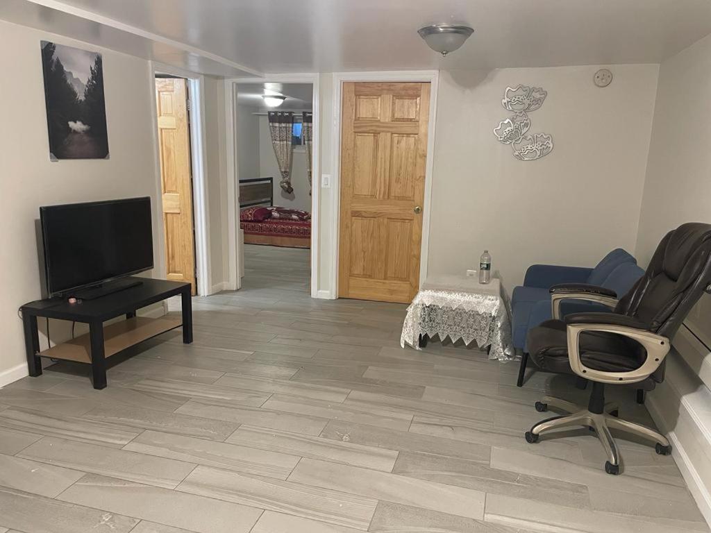 808 New Jersey Ave Brooklyn, NY 11207 - Housity