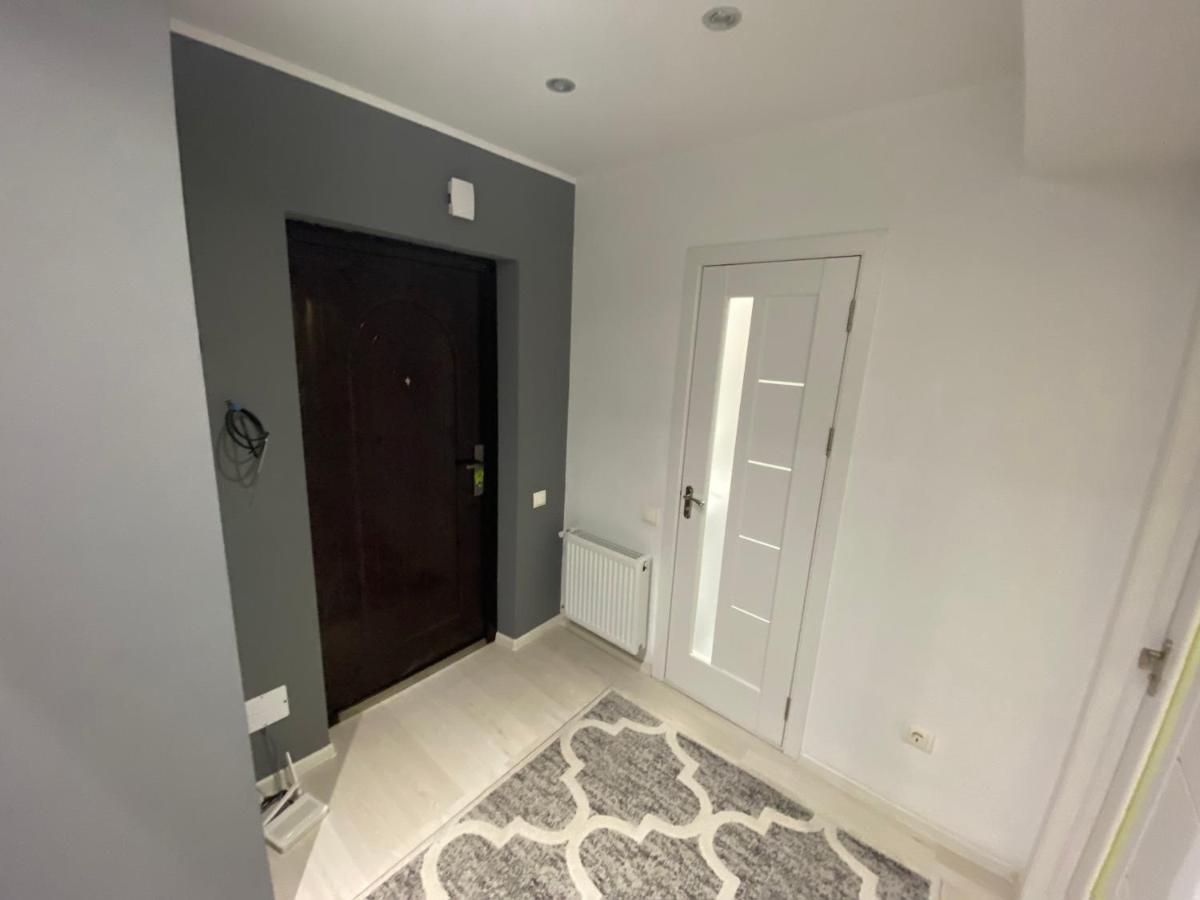 Comfortable Flat At quiet Center - Housity