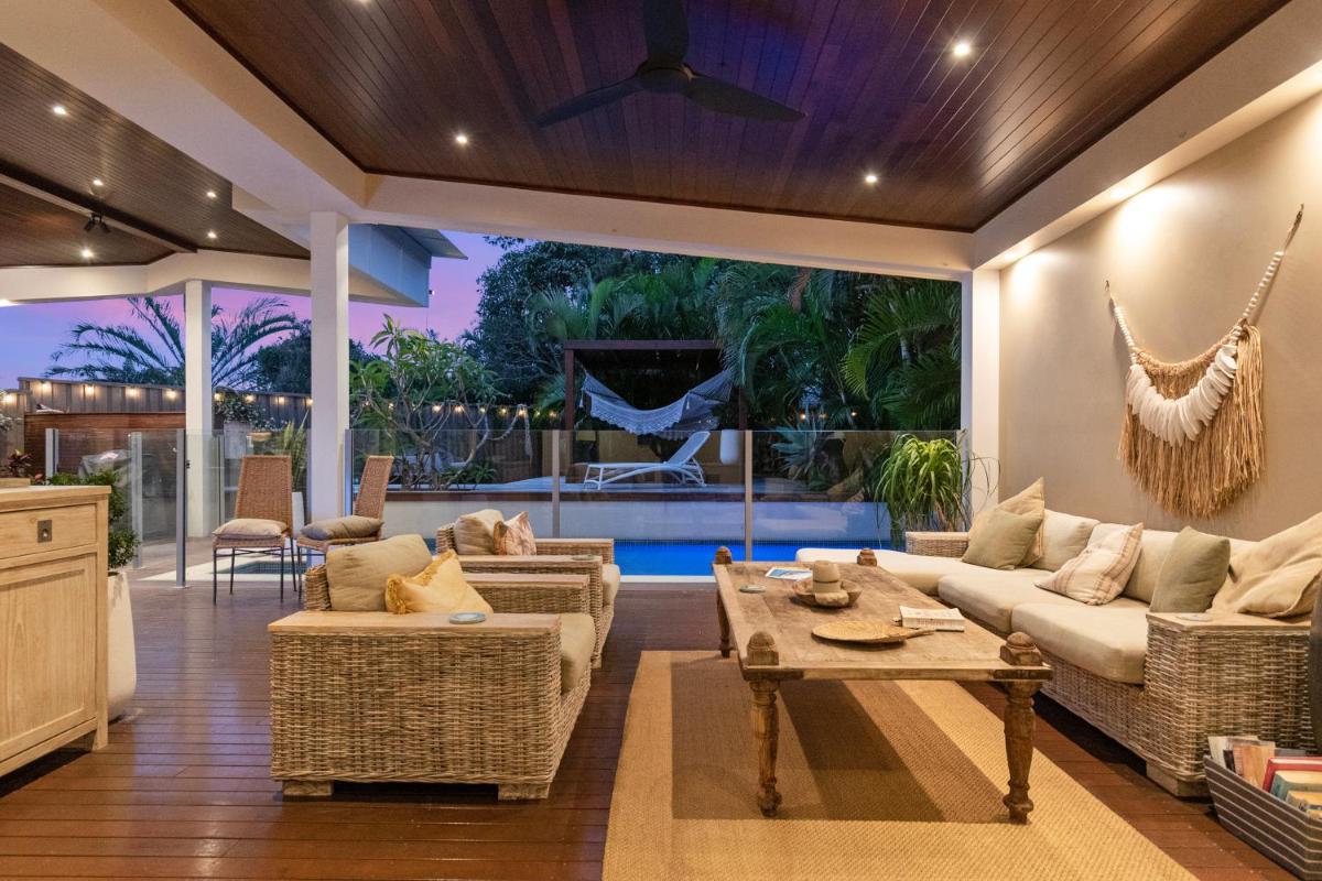 Relaxed Luxury In Paradise - A touch of Breeze! - Housity