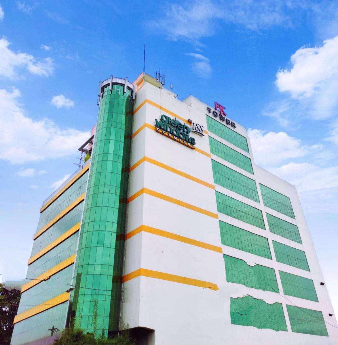 Suitetrails - Greenwindows Hotel