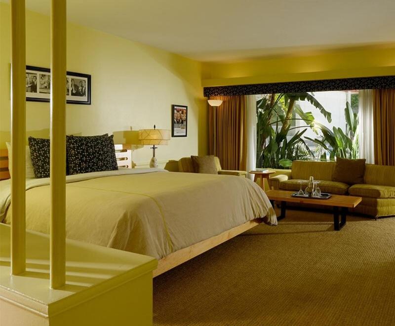 Orbit In - 21 and Over - A Town & Desert Boutique Hotel - Housity