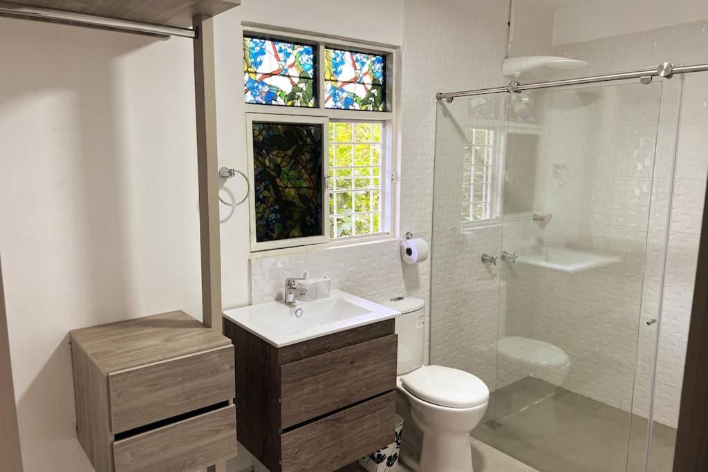 Casa campestre con piscina y jacuzzi cerca a Ginebra Valle del Cauca - Housity