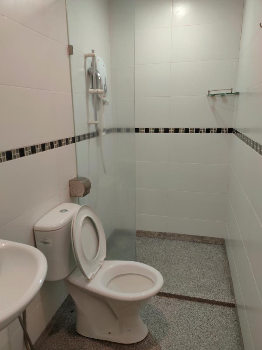 City Spacious Family Friendly Stay By IZ - Housity