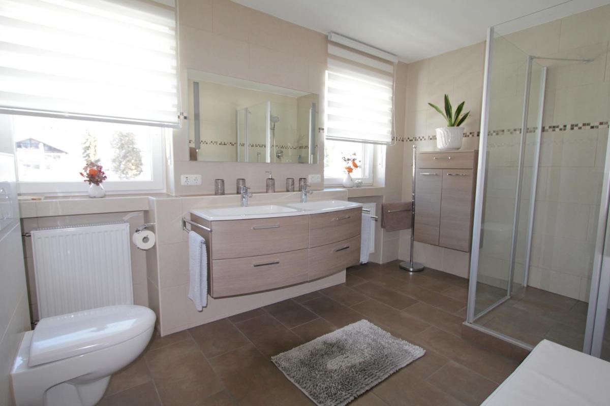 Haus Viktoria - Housity