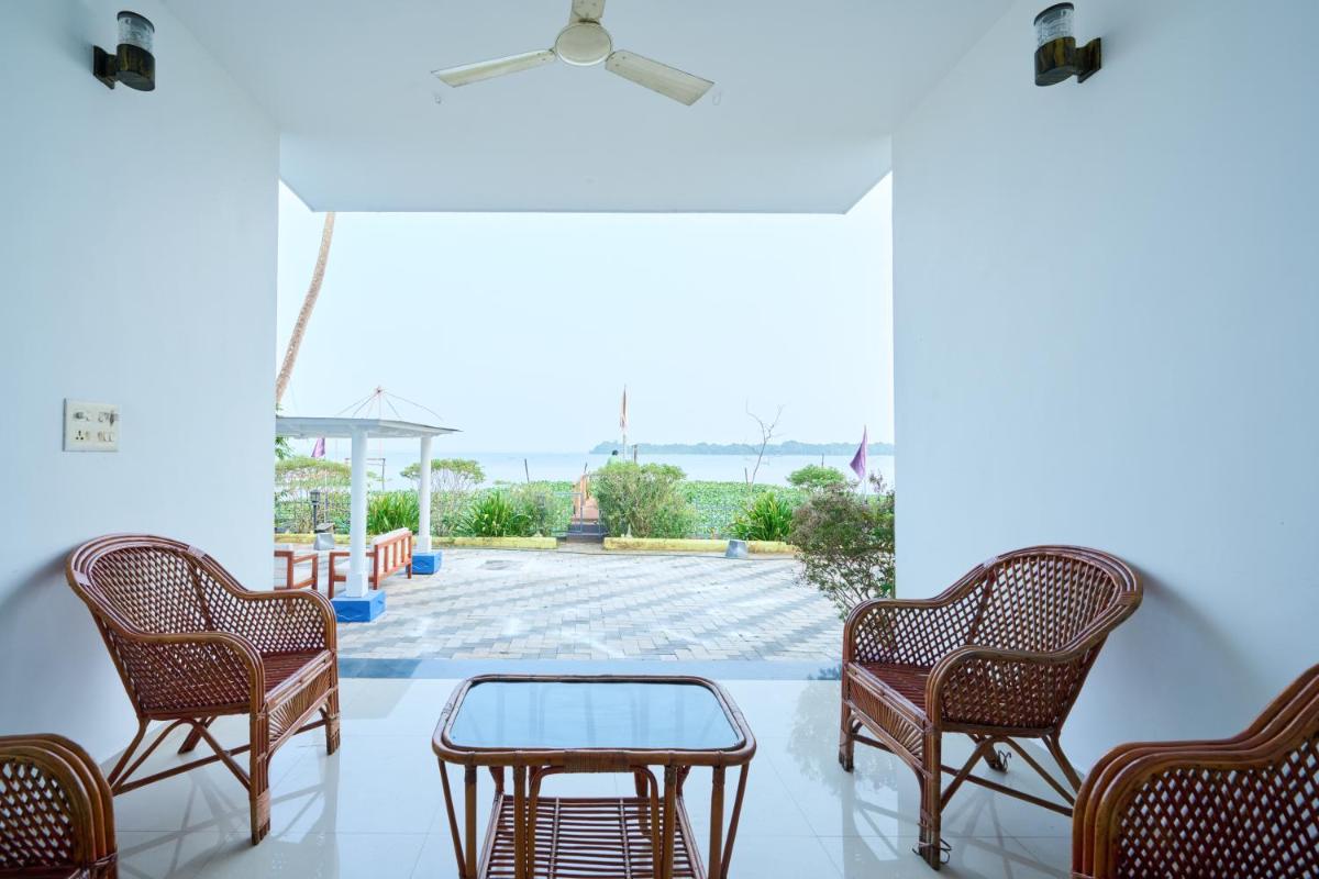 Seclude by the Lake, Alleppey - Housity
