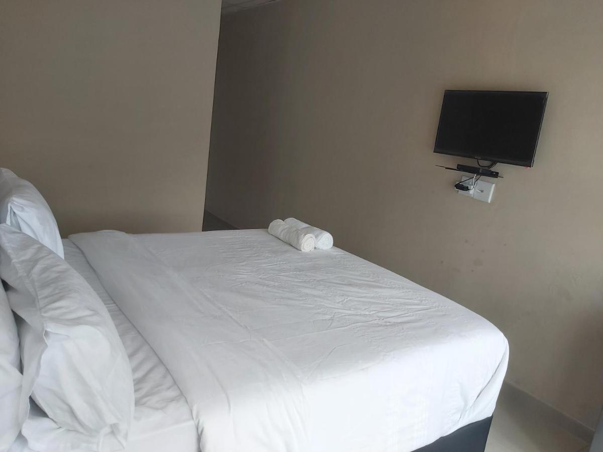 Blue Nile Lodge - Housity