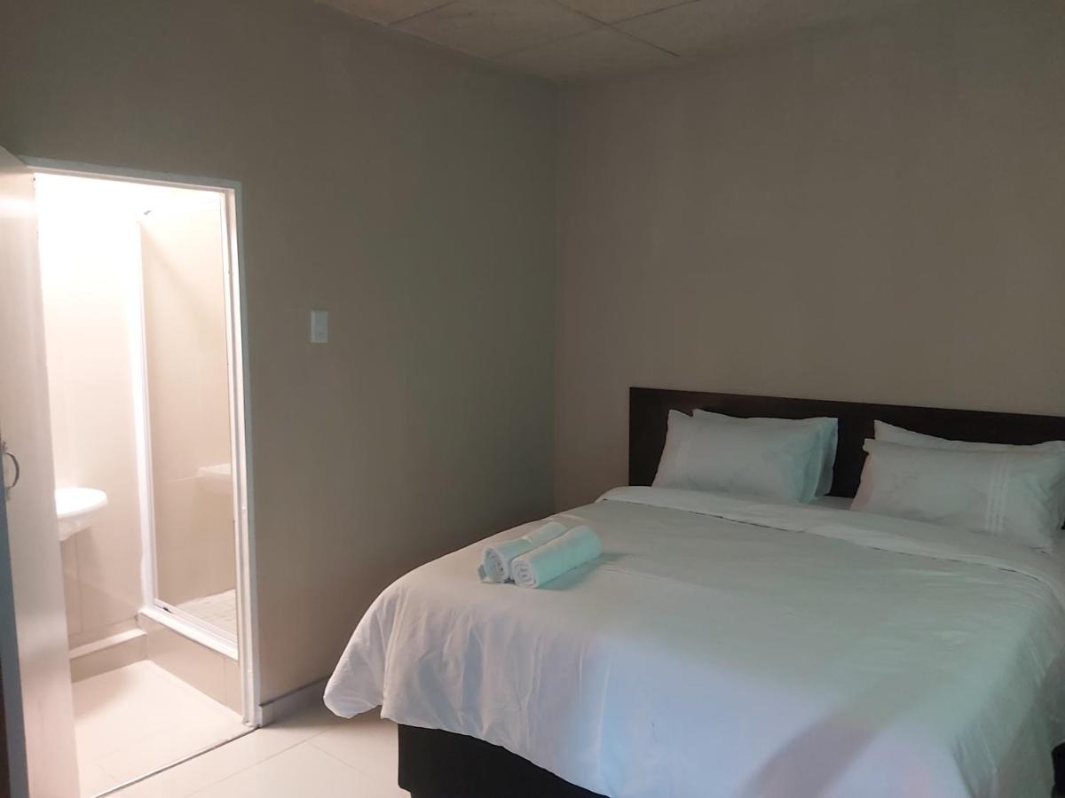 Blue Nile Lodge - Housity