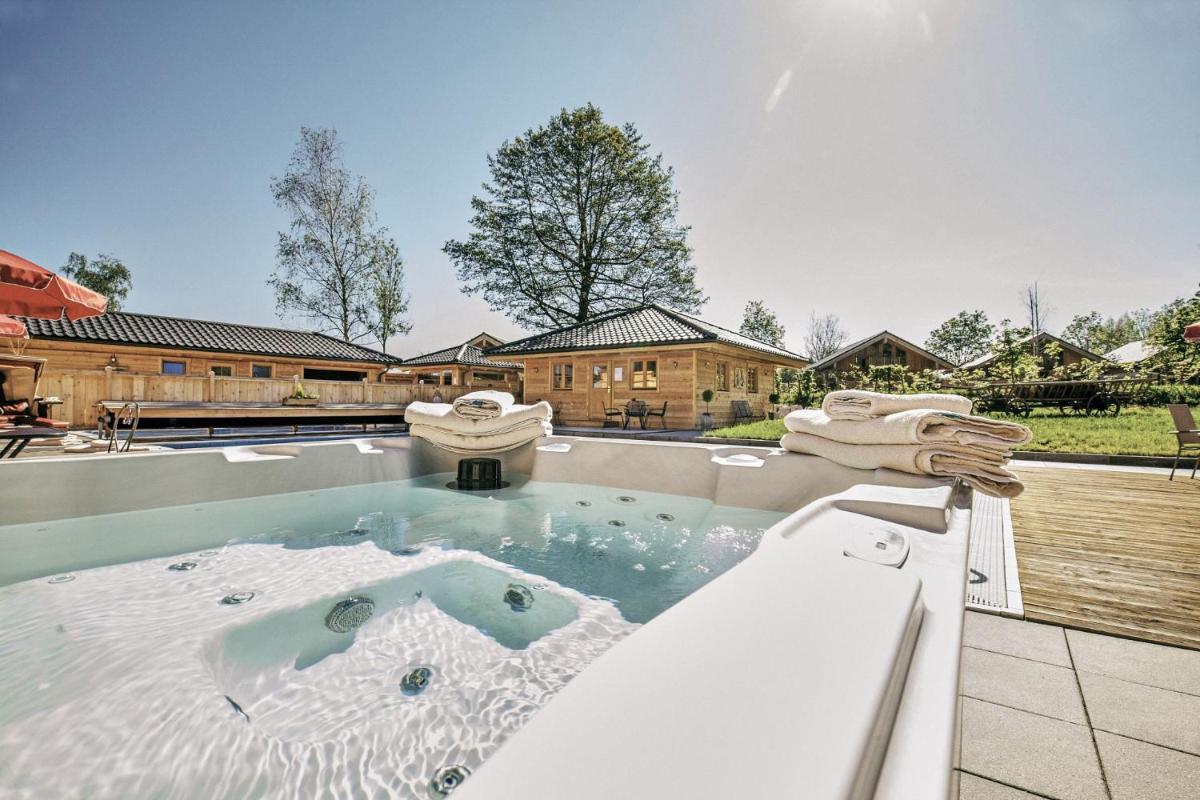 Landhotel Berger - Housity