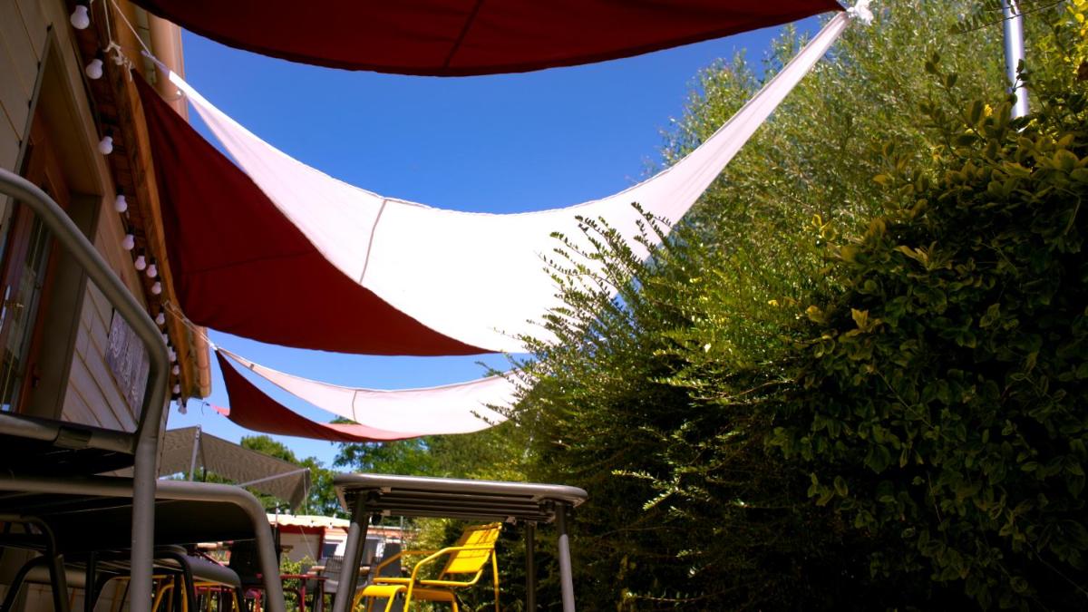 Camping Les P'tites Maisons dans la Prairie - Housity