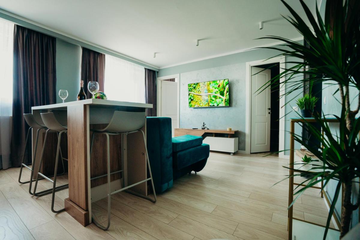 Studio 76 - Housity