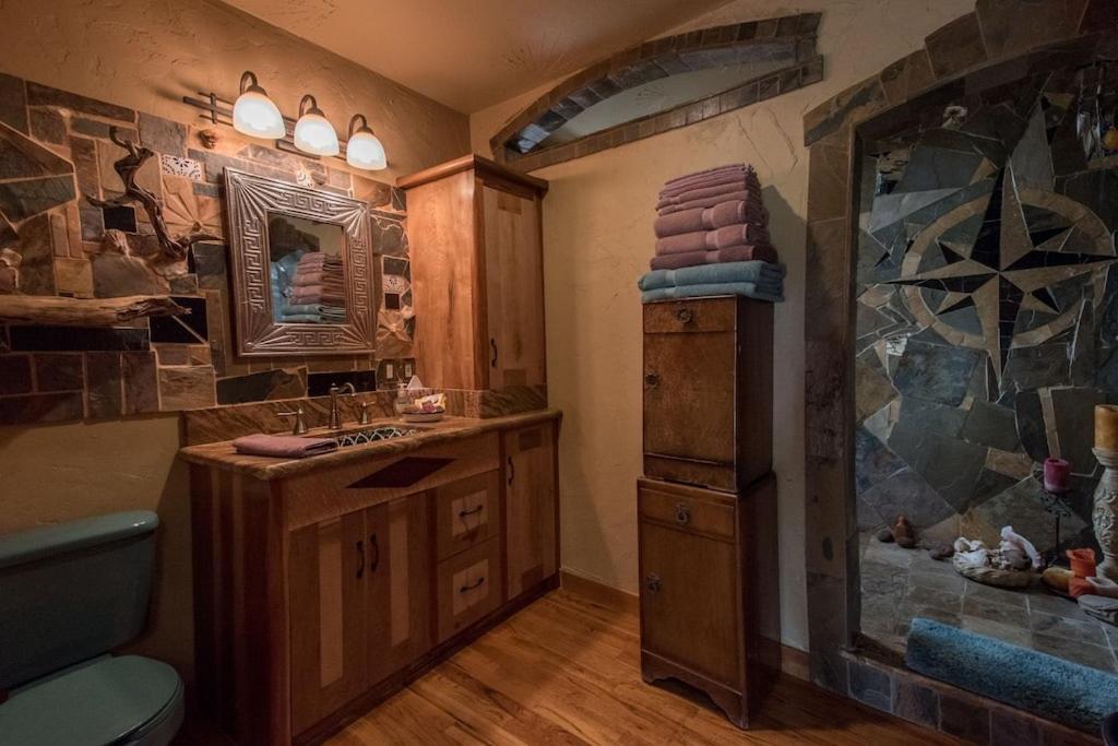 Reno Riviera Rental - Housity