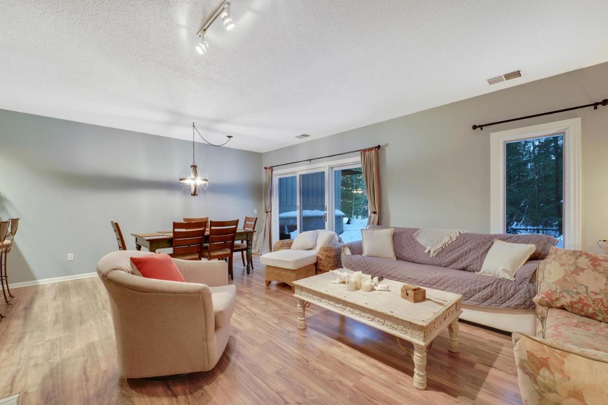 Harbor Cove Shores - Housity