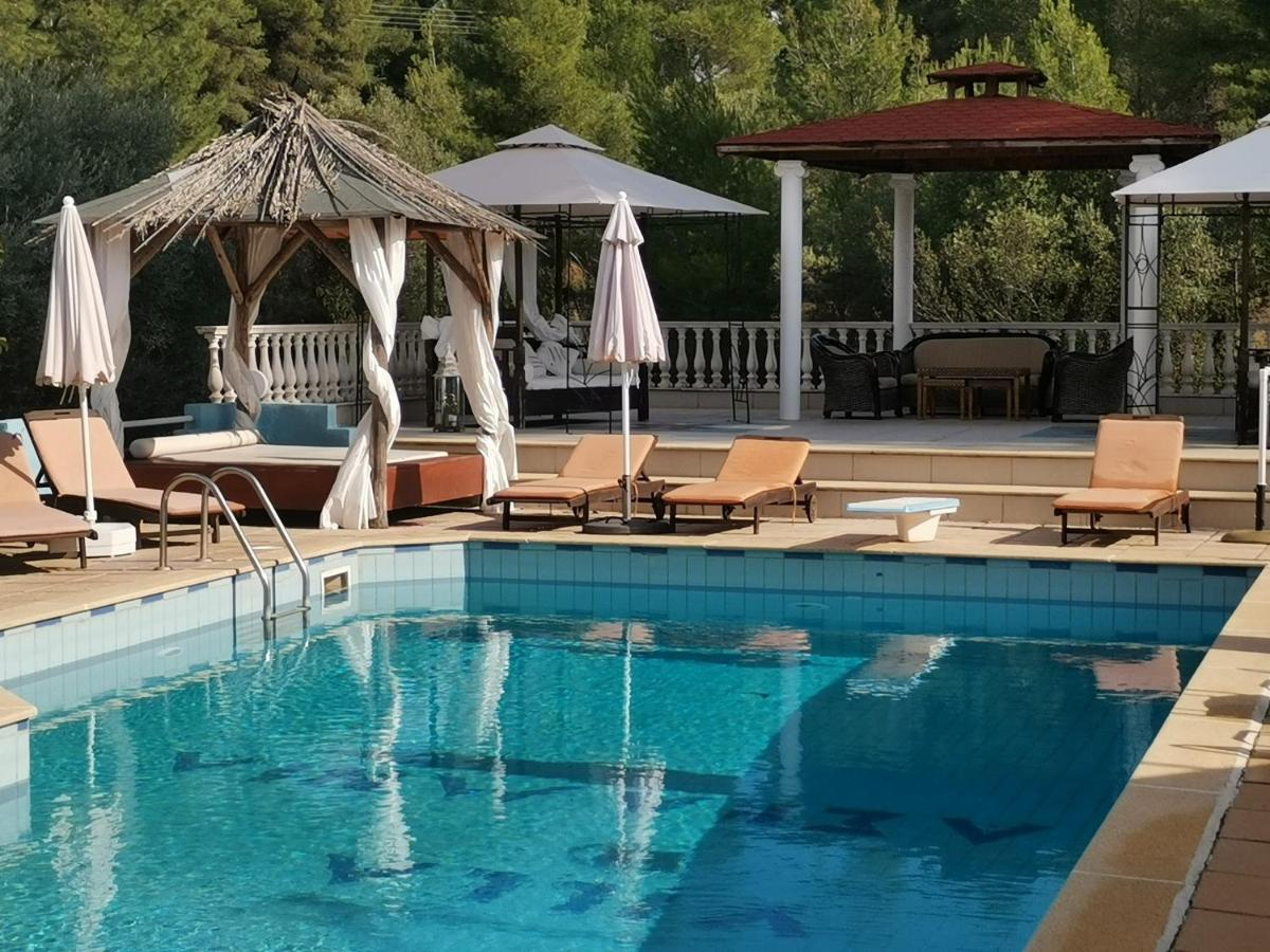 Villa Askamnia and Suites - Housity