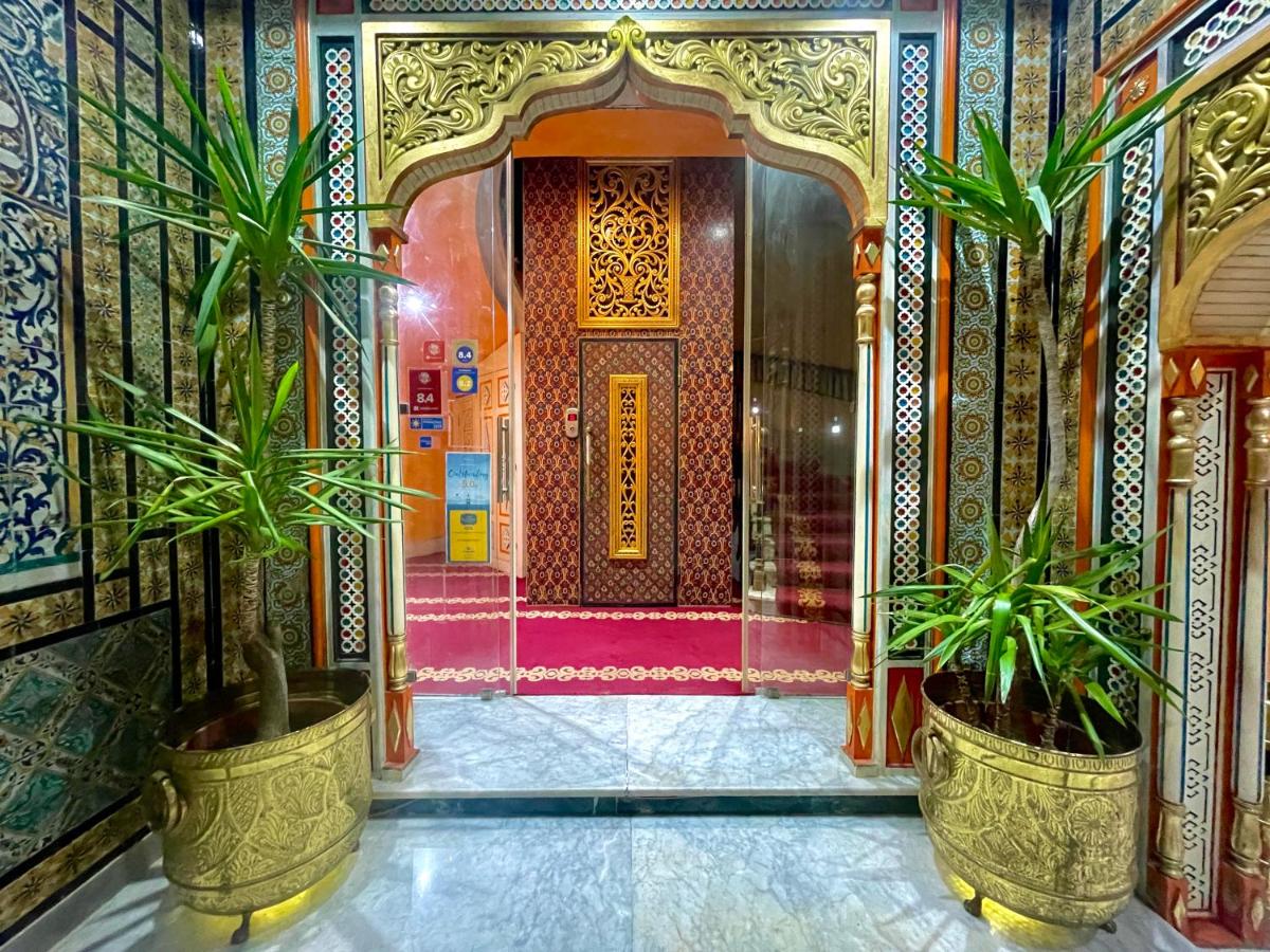 Royal Victoria - Ex British Embassy - Housity