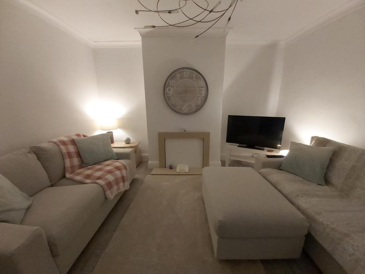 White House - Housity