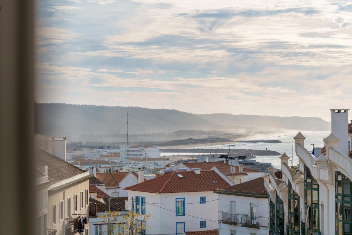 Dina´s home at Nazaré beach - Housity