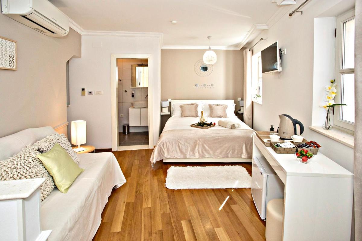 Villa Daky - Housity