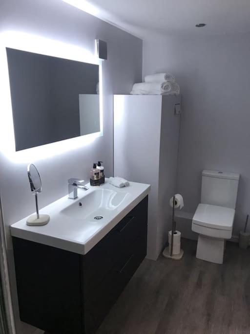 Fosse Paddock Country Studio 1 - Free Parking - Housity