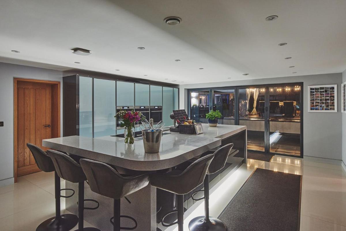 Woodland House - Housity