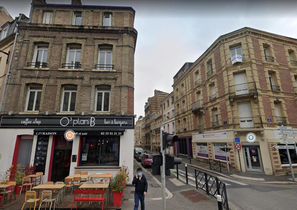 Residence Monet- F2 à deux pas de toutes commodités - Housity