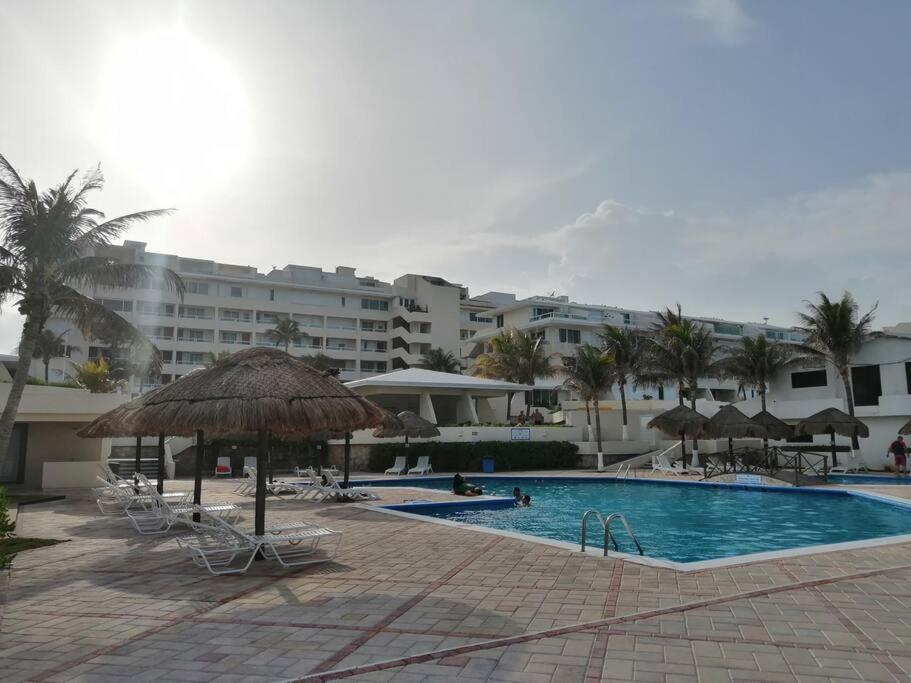 Confortable depa en condominio Frente al Mar! - Housity