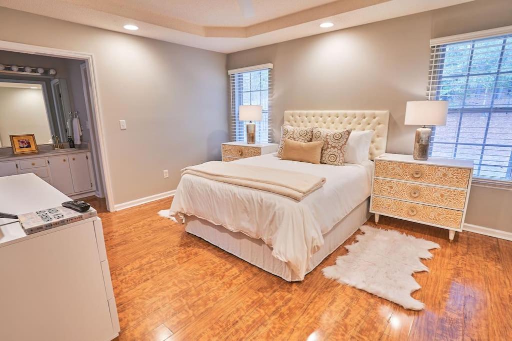 *Sugar Pine Cottage*-WiFi/Netflix/Parking/Games - Housity