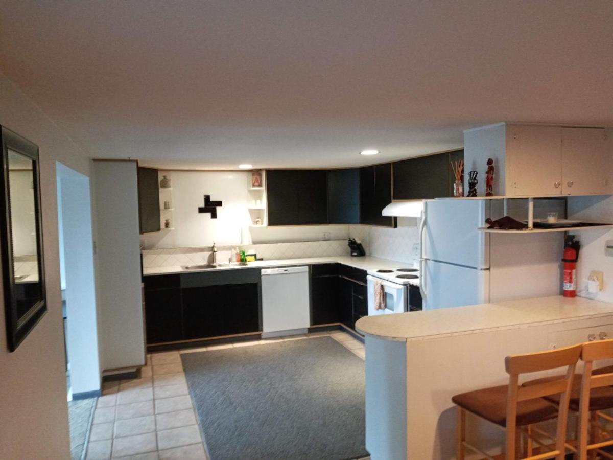 Downtown White Salmon Garden Home - Housity