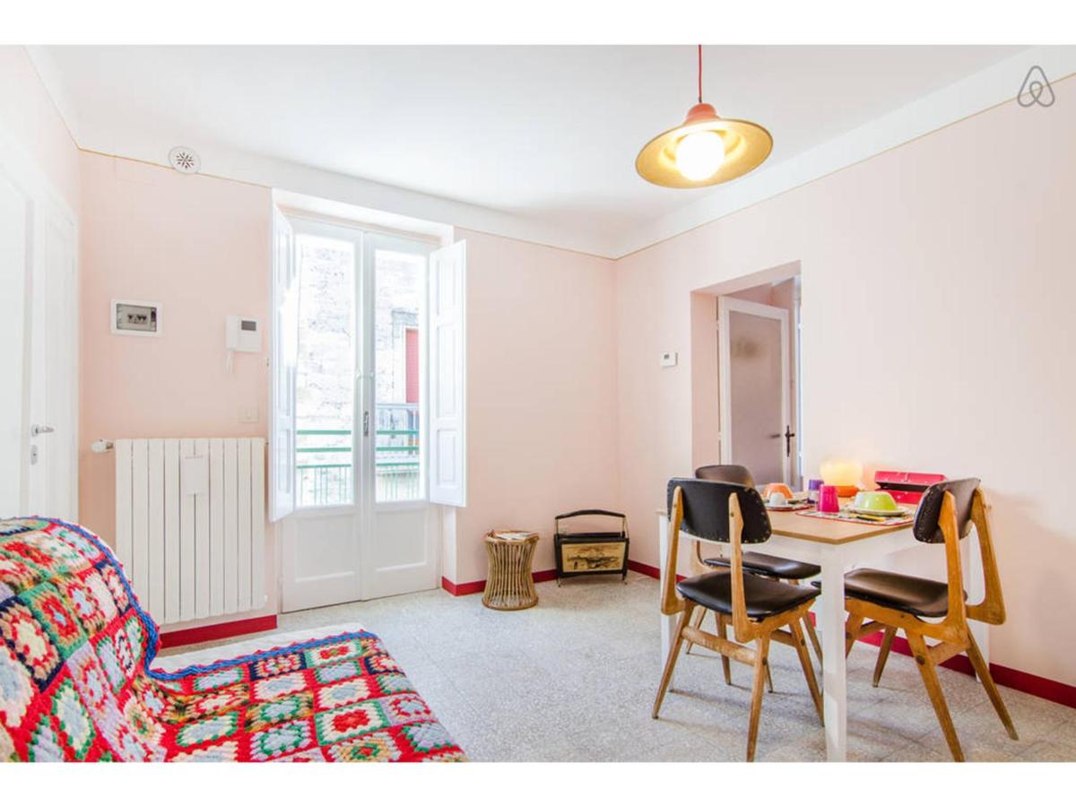 Casa Farella B&B in SUITES Apartments and Terrace Altamura x Matera - Housity