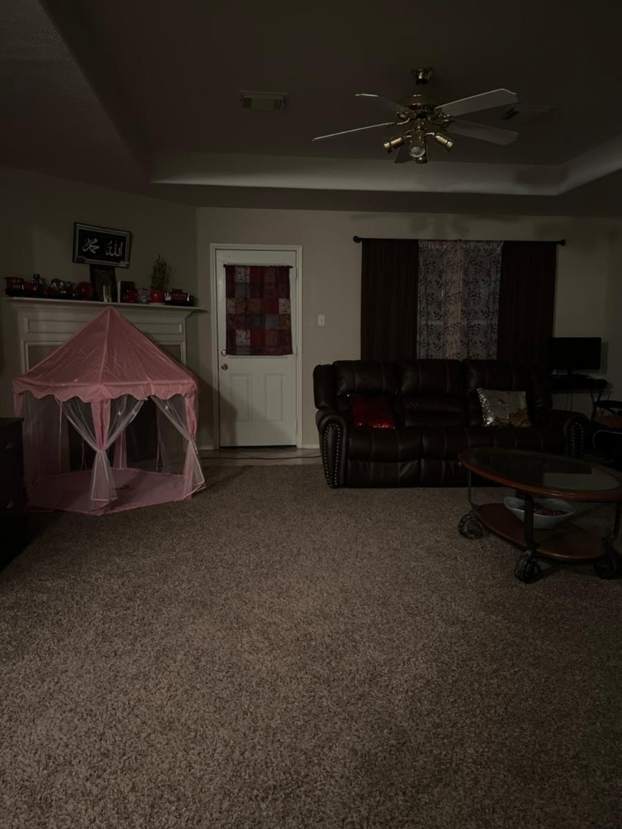 6835 shallow river ct - Housity
