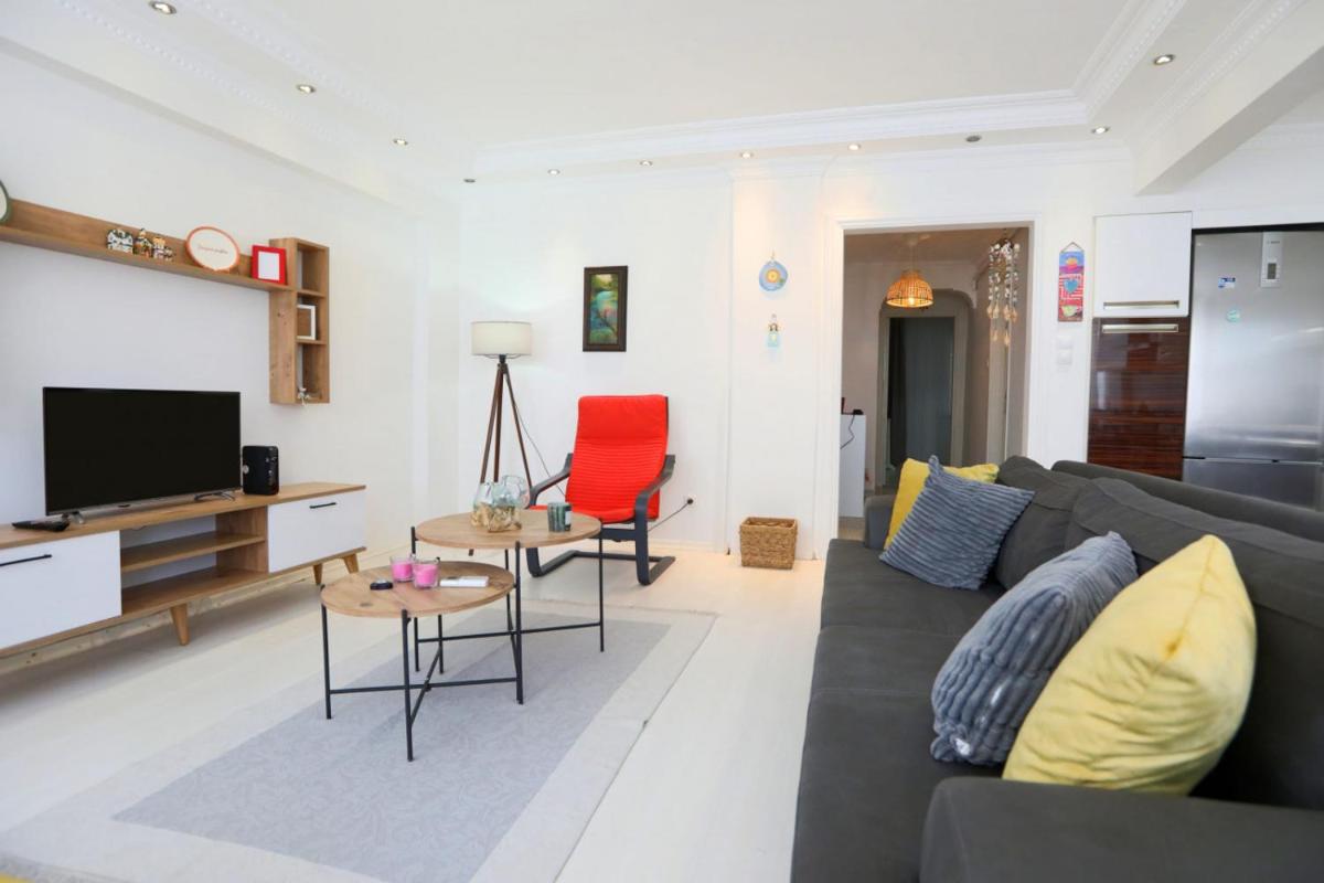 Modern Cozy Flat with Central Location in Sisli - Housity